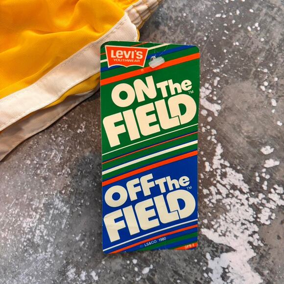 Vintage Yellow and White Levis On The Field Off The Field Shorts! Orange tab NWT - Picture 4 of 6